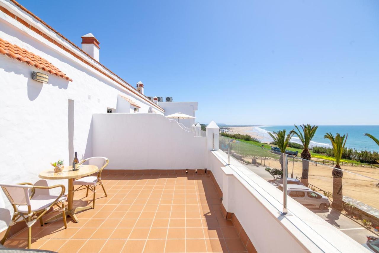 Apartamentos El Roqueo Conil De La Frontera Exterior photo