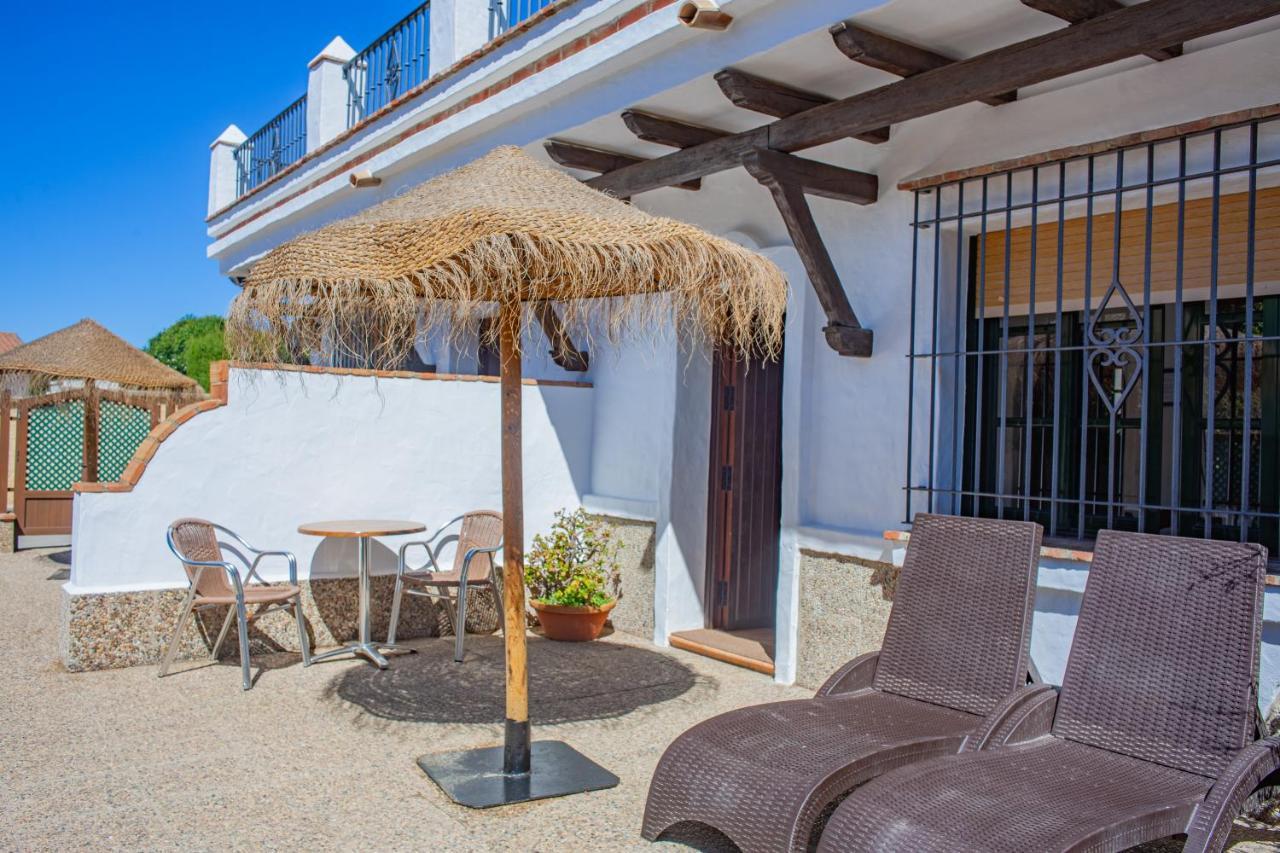 Apartamentos El Roqueo Conil De La Frontera Exterior photo