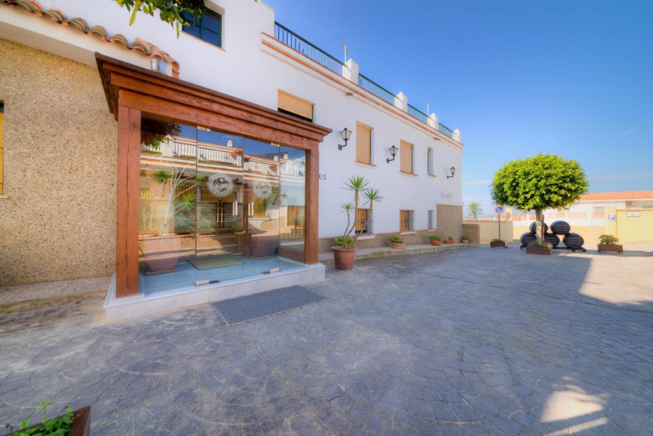 Apartamentos El Roqueo Conil De La Frontera Exterior photo